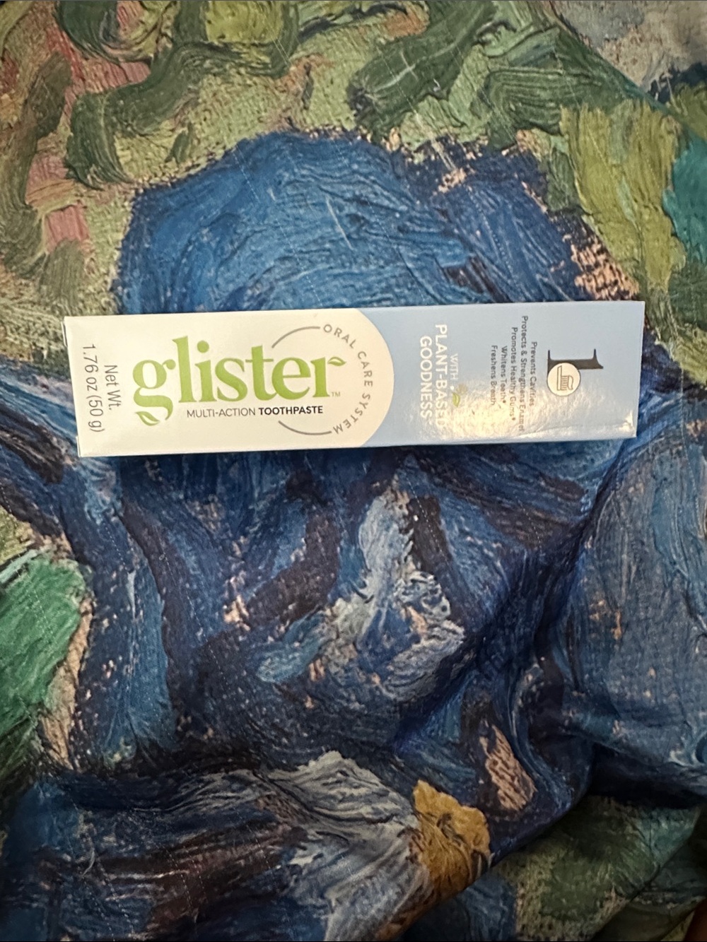 Glister Multi-Action Toothpaste - White and Light Blue